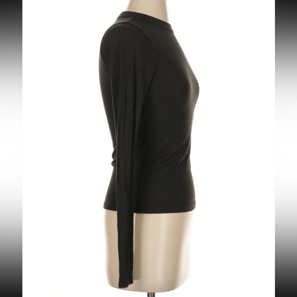 Joah Brown Long Sleeve Top - Picture 5 of 8